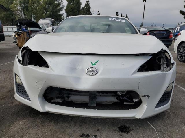 JF1ZNAA14D2711061 - 2013 TOYOTA SCION FR-S WHITE photo 5