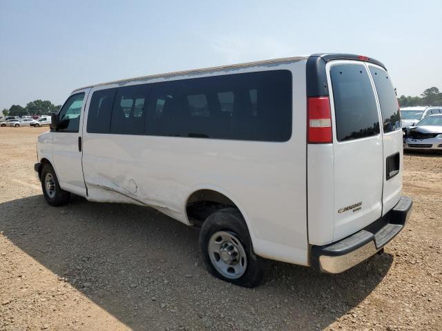 1GAZG1FA1D1102473 - 2013 CHEVROLET EXPRESS G3 LT WHITE photo 2