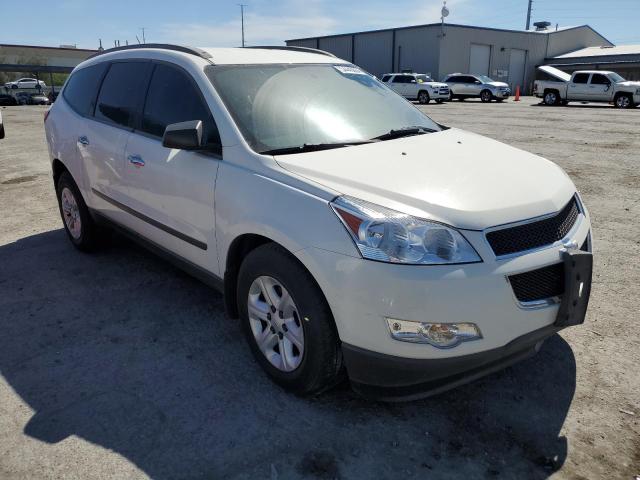 1GNLVEED5AJ219062 - 2010 CHEVROLET TRAVERSE LS WHITE photo 4