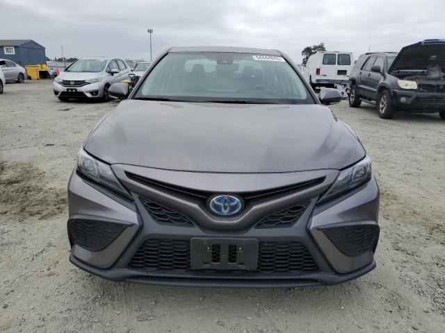 4T1S31AK5RU632211 - 2024 TOYOTA CAMRY SE NIGHT SHADE GRAY photo 5