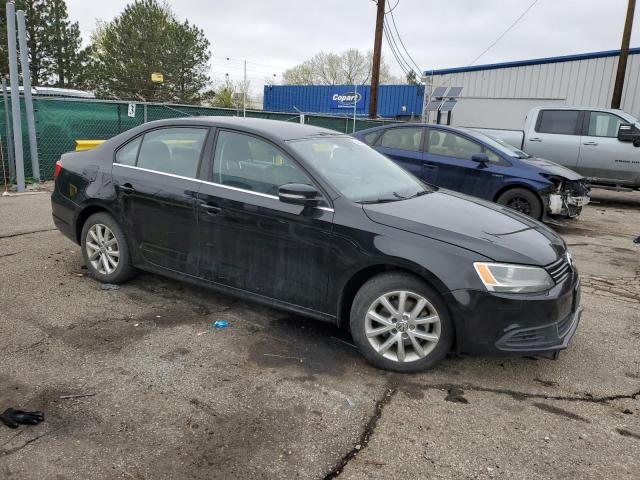 3VWD07AJ1EM392375 - 2014 VOLKSWAGEN JETTA SE BLACK photo 4