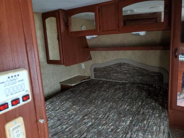 4YDT3002XBB450152 - 2011 KEYSTONE OUTBACK WHITE photo 5