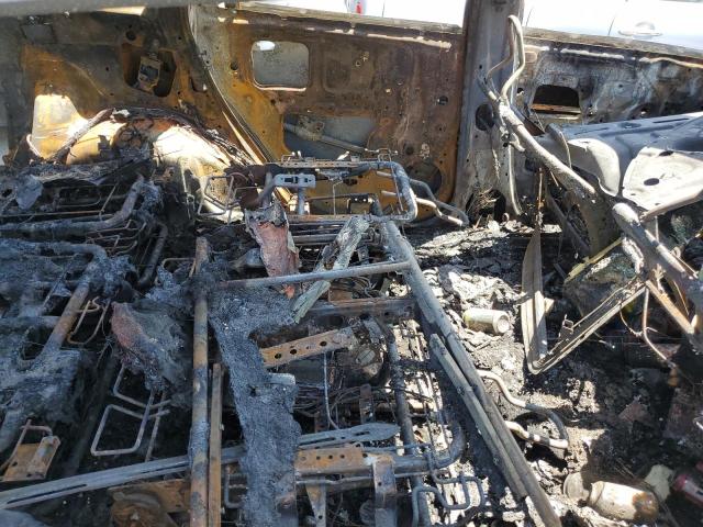 5TDJZRFH0JS555265 - 2018 TOYOTA HIGHLANDER SE BURN photo 10