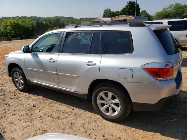 5TDBK3EH7DS245982 - 2013 TOYOTA HIGHLANDER BASE SILVER photo 2