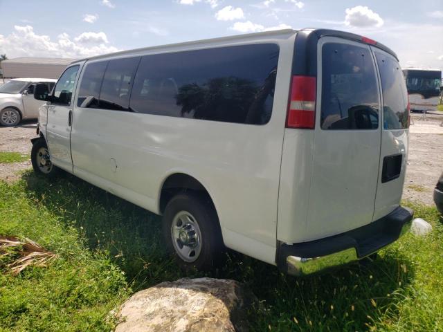 1GAZGPFG4J1281529 - 2018 CHEVROLET EXPRESS G3 LT WHITE photo 2