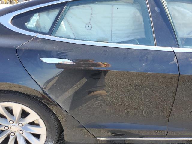 5YJSA1E12GF176900 - 2016 TESLA MODEL S შავი ფოტო 10