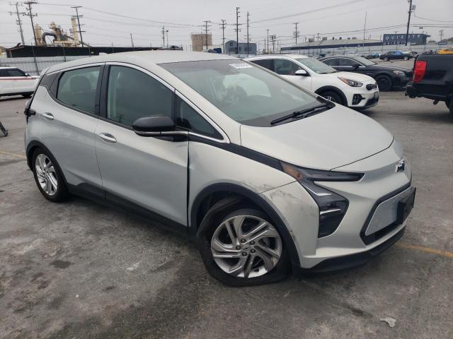 1G1FW6S02N4102059 - 2022 CHEVROLET BOLT EV 1LT SILVER photo 4