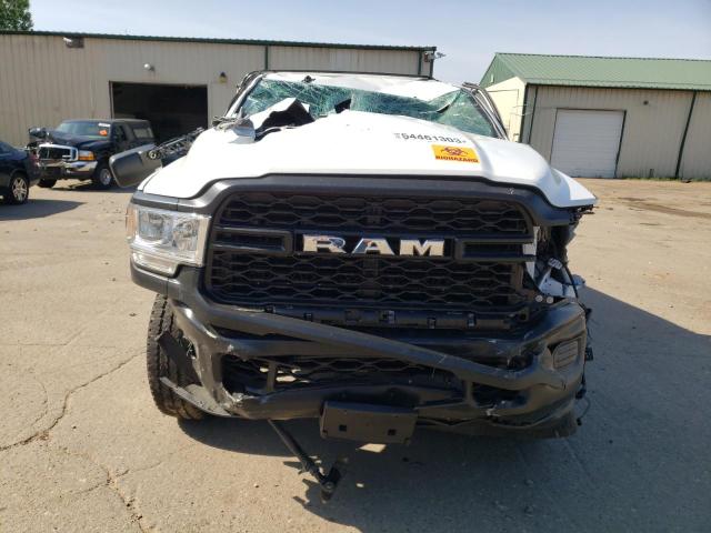 3C6MR5AJ1NG241667 - 2022 RAM 2500 TRADESMAN SILVER photo 5