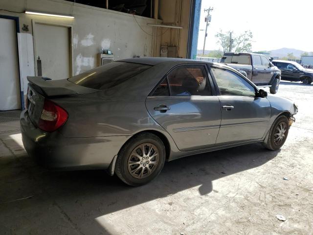 JTDBE32K230236552 - 2003 TOYOTA CAMRY LE GRAY photo 3