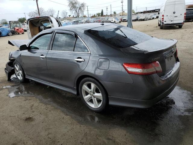 4T1BF3EK6BU193636 - 2011 TOYOTA CAMRY BASE GRAY photo 2