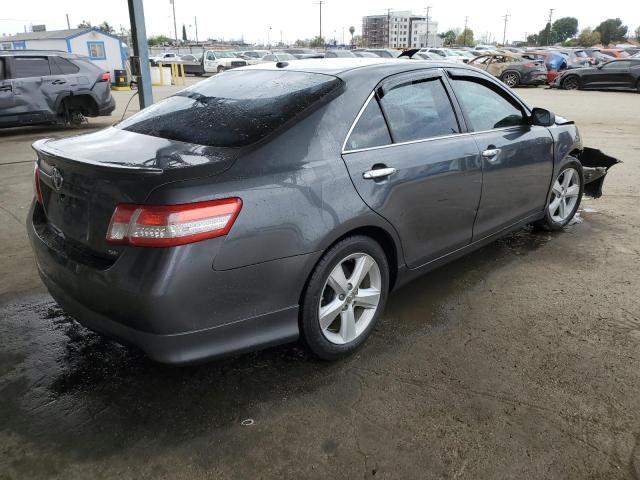 4T1BF3EK6BU193636 - 2011 TOYOTA CAMRY BASE GRAY photo 3