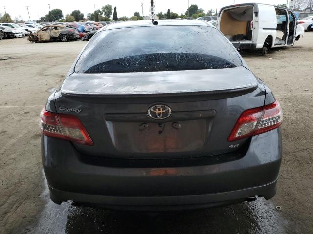 4T1BF3EK6BU193636 - 2011 TOYOTA CAMRY BASE GRAY photo 6