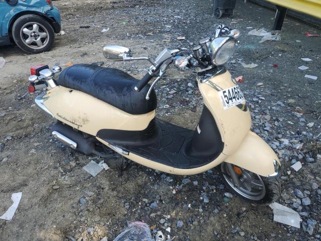 RFGBDSAE8NX005073 - 2022 LANCIA SCOOTER TAN photo 1