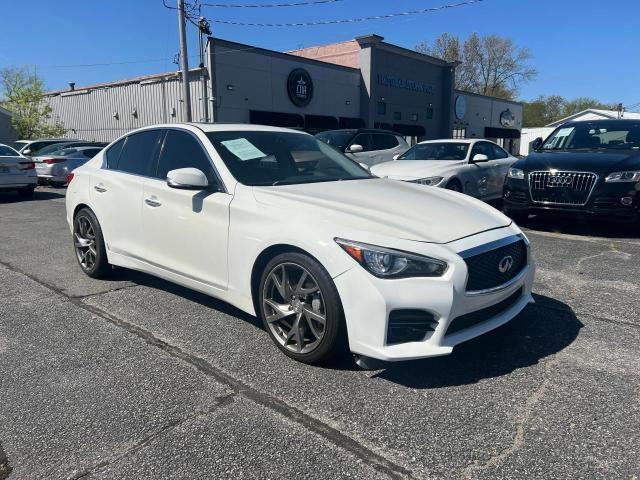 2017 INFINITI Q50 PREMIUM, 