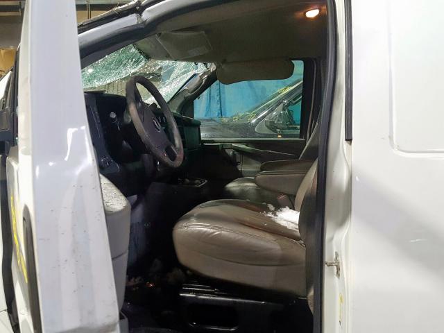 1GCWGGBA0B1134038 - 2011 CHEVROLET EXPRESS G2500  photo 5