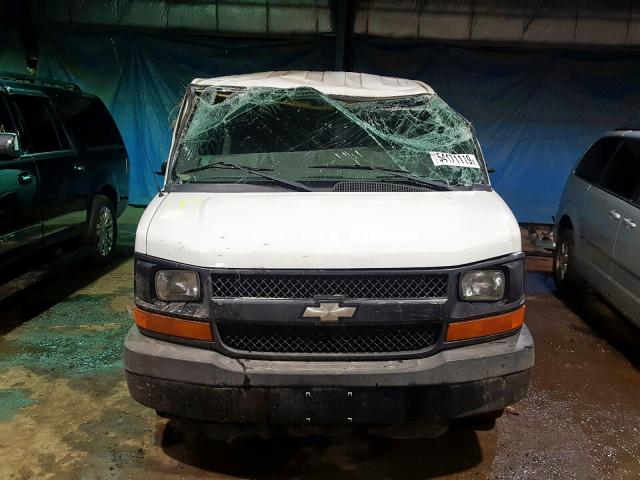 1GCWGGBA0B1134038 - 2011 CHEVROLET EXPRESS G2500  photo 9