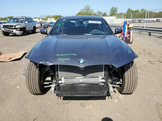 3MW5R7J09L8B35469 - 2020 BMW 330XI ნაცრისფერი ფოტო 5