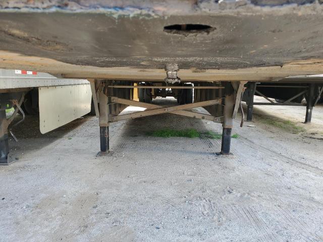 1UYVS25318G484019 - 2008 UTILITY UNKNOWN WHITE photo 5