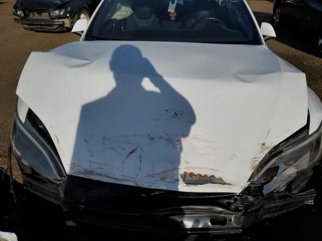 5YJSA1E2XGF162218 - 2016 TESLA MODEL S Սպիտակ լուսանկար 11