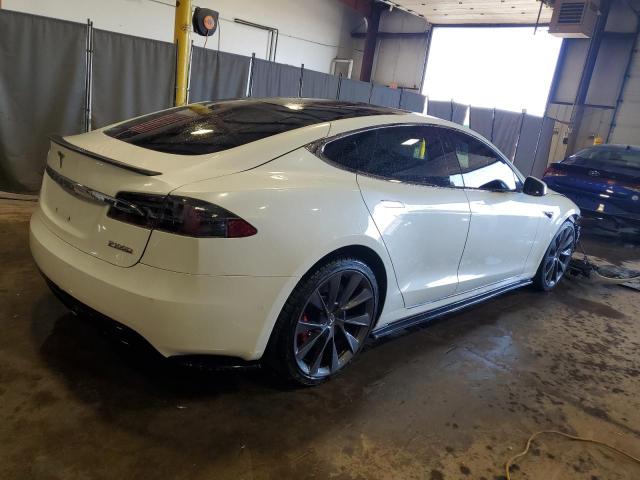 5YJSA1E46JF293221 - 2018 TESLA MODEL S Білий фото 3