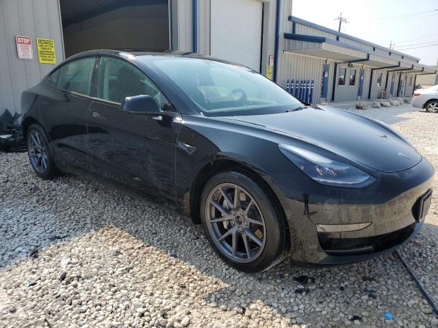 5YJ3E1EB2NF288451 - 2022 TESLA MODEL 3 BLACK photo 4