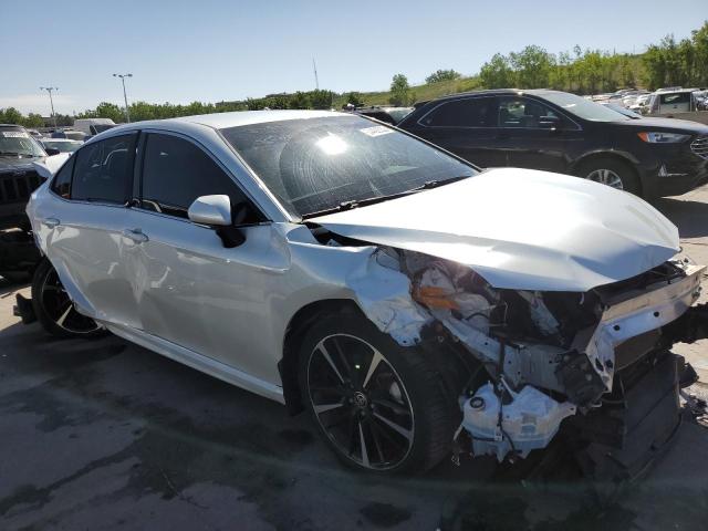 4T1K61BK8LU009792 - 2020 TOYOTA CAMRY XSE WHITE photo 4