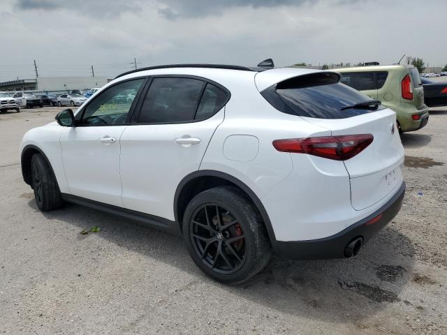 ZASPAJAN1K7C70285 - 2019 ALFA ROMEO STELVIO WHITE photo 2