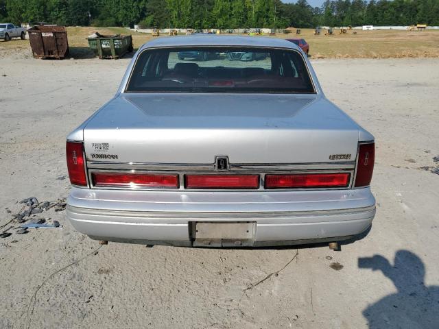 1LNLM82W0TY651938 - 1996 LINCOLN TOWN CAR SIGNATURE SILVER photo 6