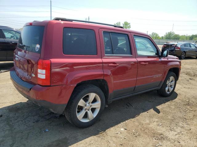 1C4NJRFB8CD630216 - 2012 JEEP PATRIOT LATITUDE RED photo 3