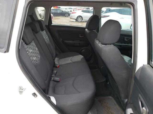 KNDJT2A24A7143355 - 2010 KIA SOUL + WHITE photo 11