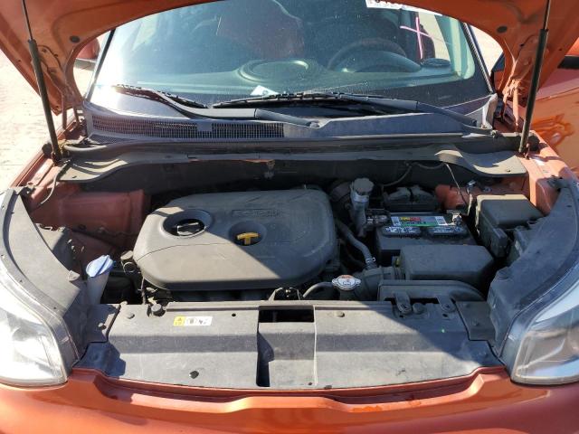 KNDJP3A55J7517301 - 2018 KIA SOUL + ORANGE photo 11