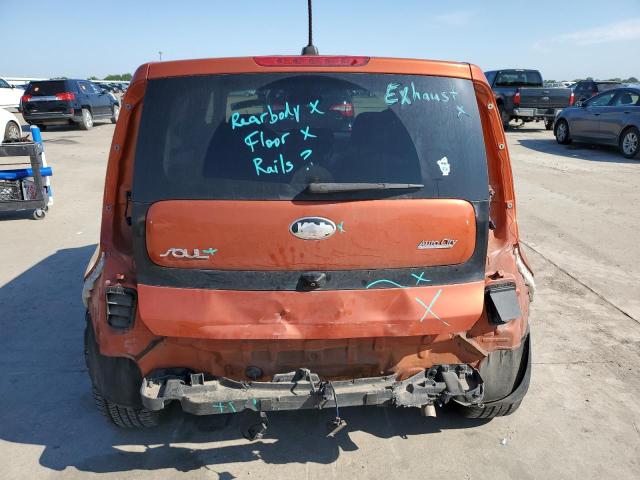 KNDJP3A55J7517301 - 2018 KIA SOUL + ORANGE photo 6