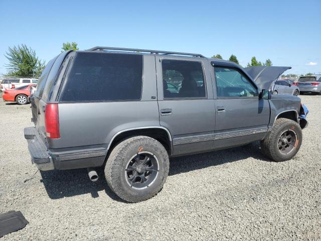 1GNEK13R9XR148001 - 1999 CHEVROLET TAHOE K1500 GRAY photo 3