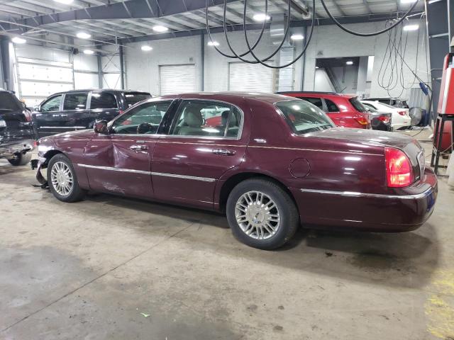 2LNHM82V78X646319 - 2008 LINCOLN TOWN CAR SIGNATURE LIMITED BURGUNDY photo 2