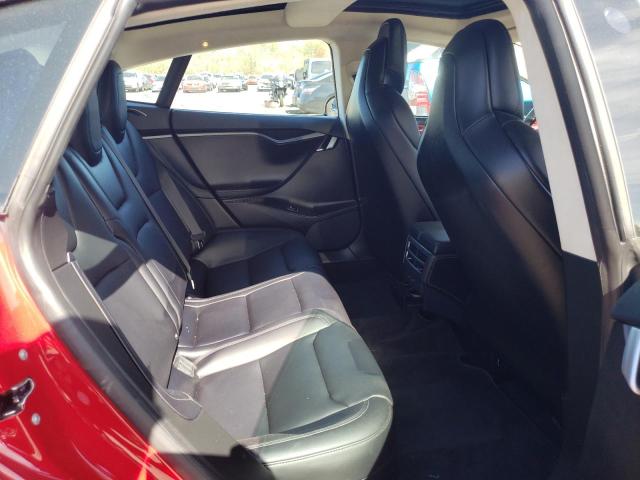5YJSA1E26JF267619 - 2018 TESLA MODEL S RED photo 10