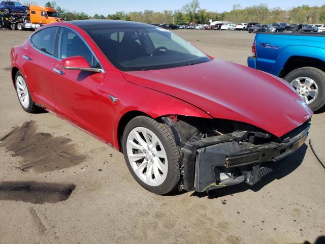 5YJSA1E26JF267619 - 2018 TESLA MODEL S RED photo 4