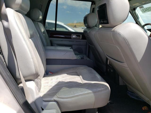 5LMFU28R64LJ12554 - 2004 LINCOLN NAVIGATOR 银色 照片 10