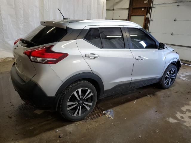 3N1CP5CU7KL522721 - 2019 NISSAN KICKS S SILVER photo 3