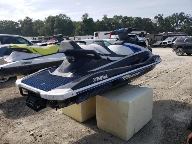 YDV06195K819 - 2019 YAMAHA WAVERUNNER TWO TONE photo 4