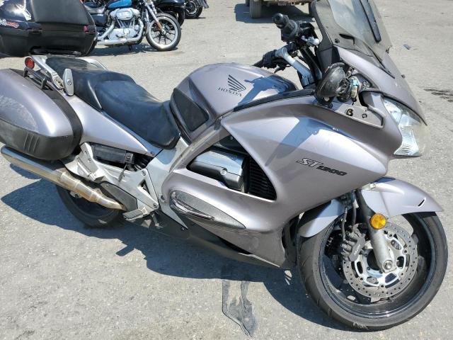 JH2SC51113M100200 - 2003 HONDA ST1300 SILVER photo 9