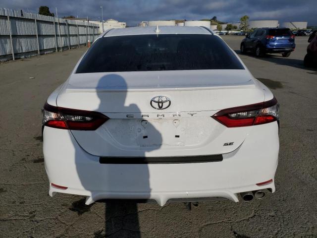 4T1G11AK4PU146644 - 2023 TOYOTA CAMRY SE NIGHT SHADE WHITE photo 6