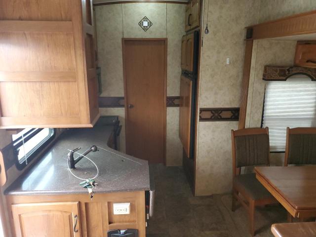 4YDF37529C4700789 - 2012 KEYSTONE MONTANA 白色 照片 6