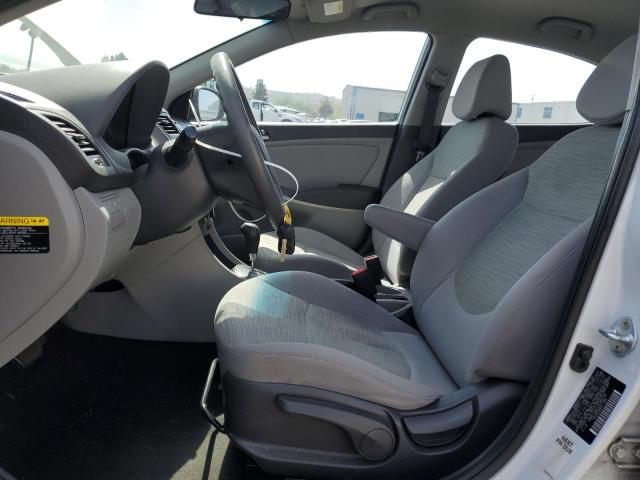 KMHCT4AE1HU388166 - 2017 HYUNDAI ACCENT SE თეთრი ფოტო 7