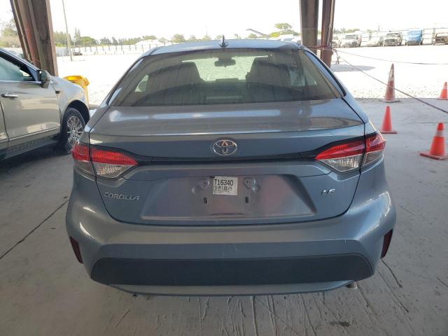 5YFEPRAE8LP026761 - 2020 TOYOTA COROLLA LE GRAY photo 6