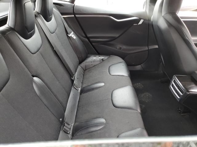 5YJSA1E18GF131881 - 2016 TESLA MODEL S RED photo 10