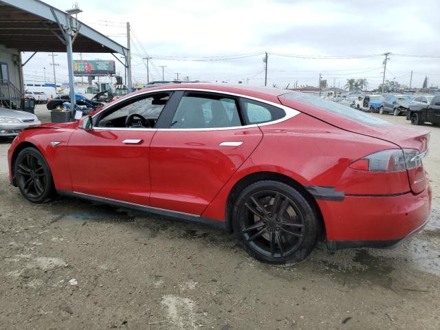 5YJSA1E18GF131881 - 2016 TESLA MODEL S RED photo 2