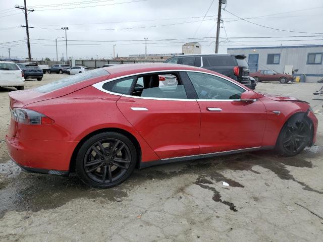 5YJSA1E18GF131881 - 2016 TESLA MODEL S RED photo 3