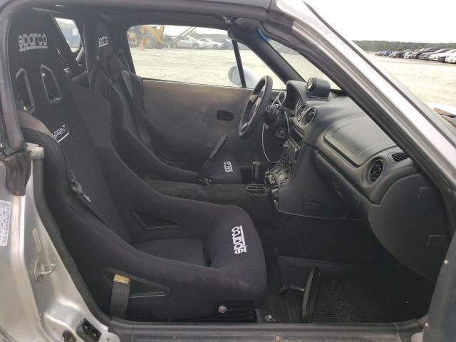 JM1NB353X10204004 - 2001 MAZDA MX-5 MIATA BASE SILVER photo 10