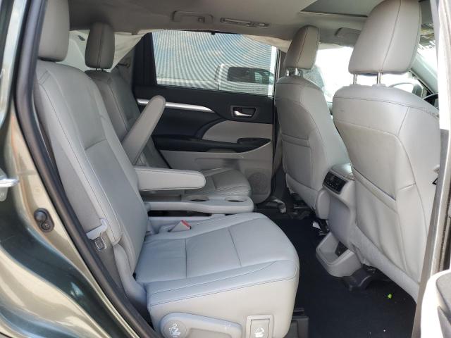 5TDJZRFH3KS745899 - 2019 TOYOTA HIGHLANDER SE GREEN photo 11
