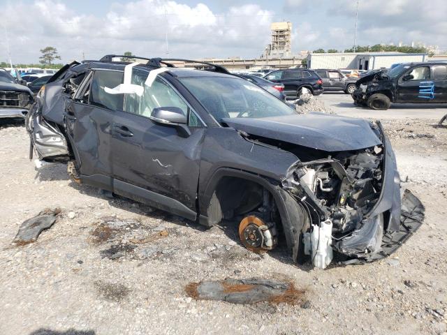 2T3W1RFV0LW073626 - 2020 TOYOTA RAV4 XLE GRAY photo 4